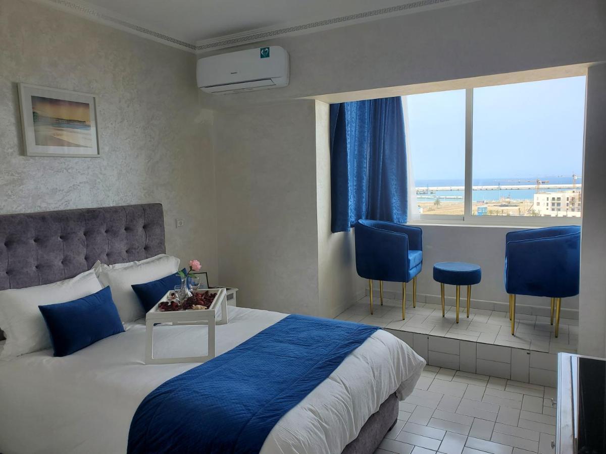 Ocean View Apartment With Airco Tangier Bagian luar foto