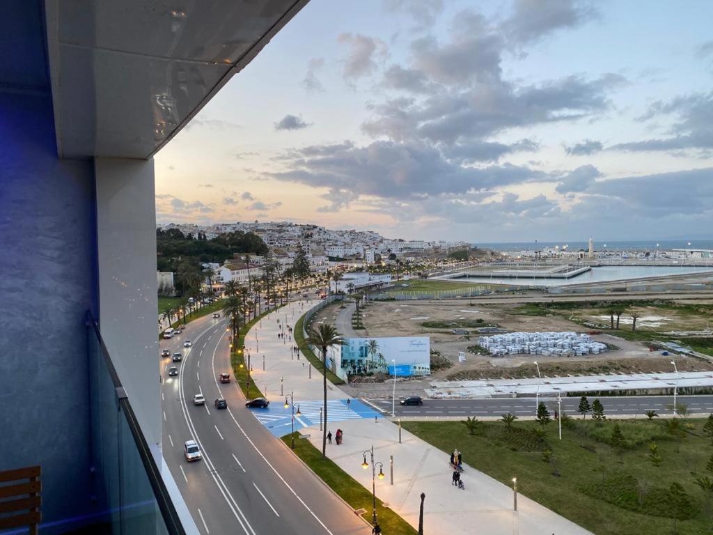 Ocean View Apartment With Airco Tangier Bagian luar foto