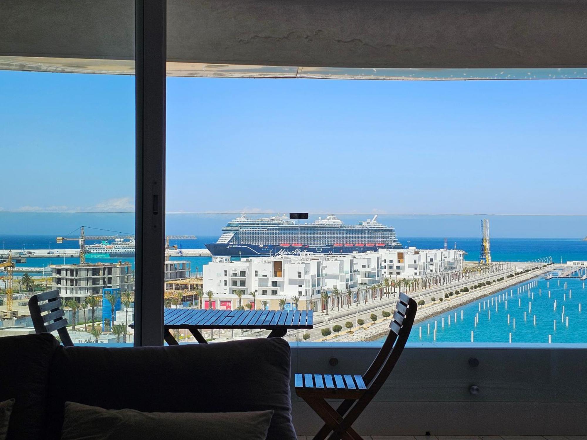 Ocean View Apartment With Airco Tangier Bagian luar foto